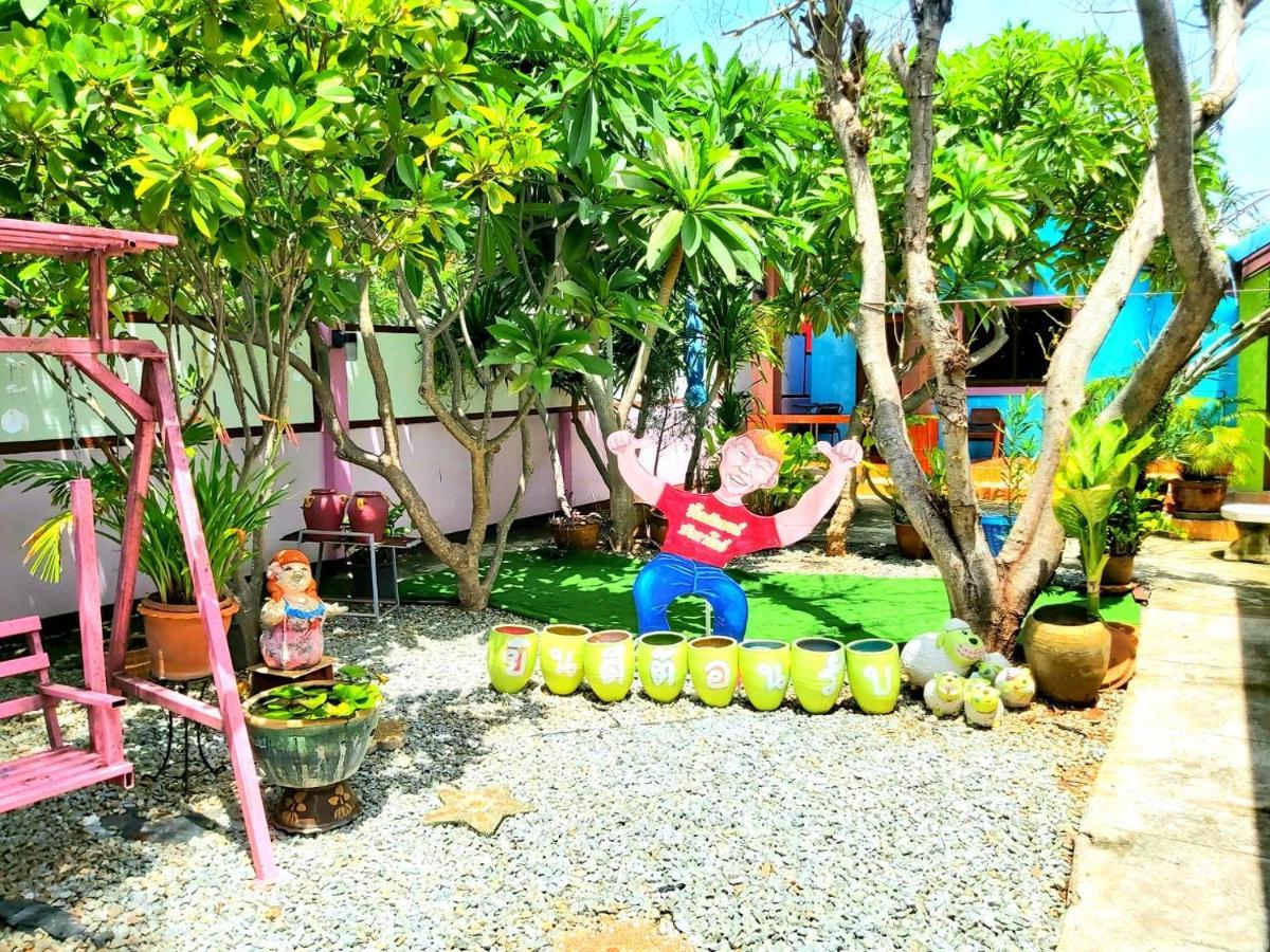 Wilailak Bungalow @ Koh Srichang Ко Си Чанг Екстериор снимка