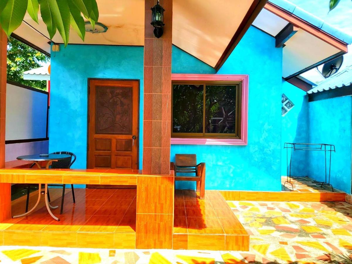 Wilailak Bungalow @ Koh Srichang Ко Си Чанг Екстериор снимка
