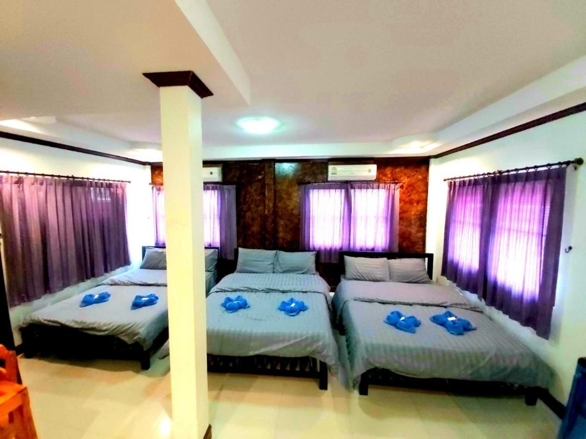 Wilailak Bungalow @ Koh Srichang Ко Си Чанг Екстериор снимка