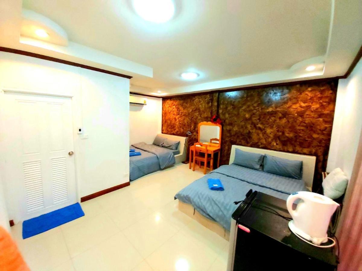 Wilailak Bungalow @ Koh Srichang Ко Си Чанг Екстериор снимка