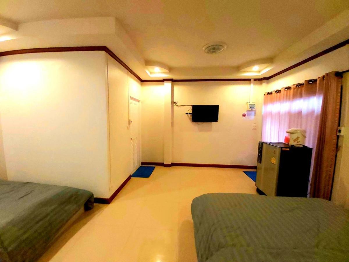 Wilailak Bungalow @ Koh Srichang Ко Си Чанг Екстериор снимка