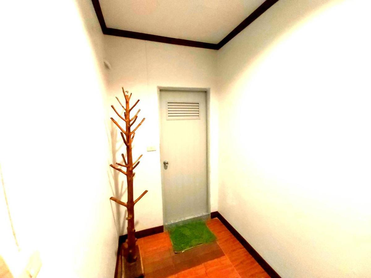Wilailak Bungalow @ Koh Srichang Ко Си Чанг Екстериор снимка
