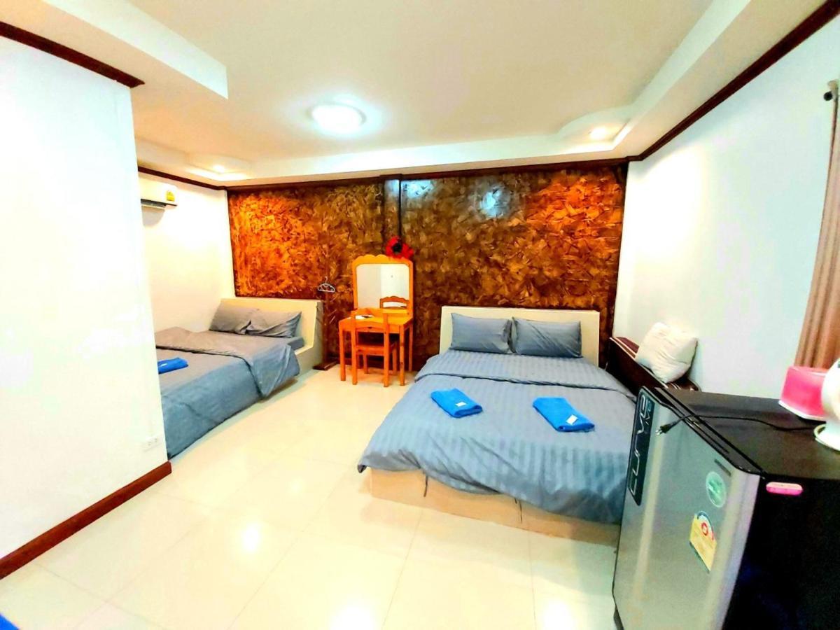 Wilailak Bungalow @ Koh Srichang Ко Си Чанг Екстериор снимка