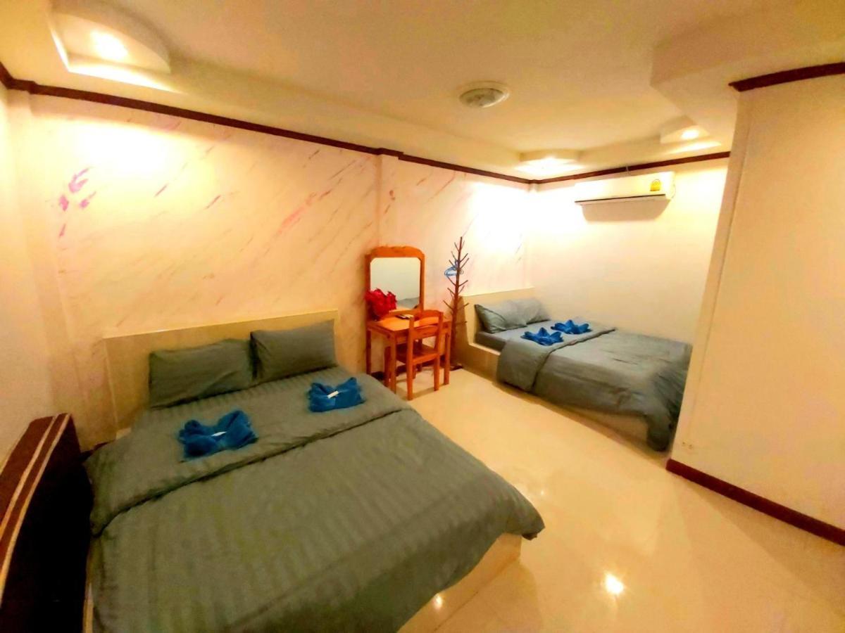 Wilailak Bungalow @ Koh Srichang Ко Си Чанг Екстериор снимка