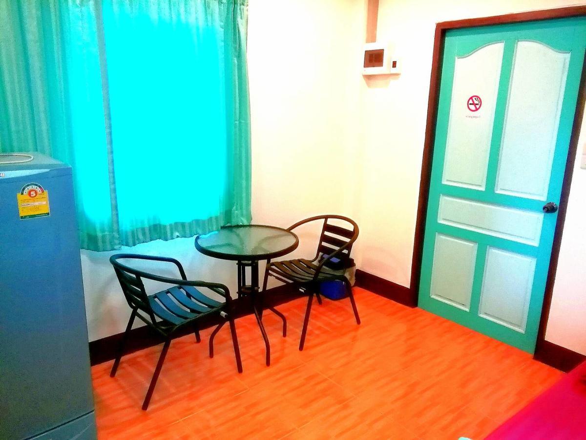 Wilailak Bungalow @ Koh Srichang Ко Си Чанг Екстериор снимка