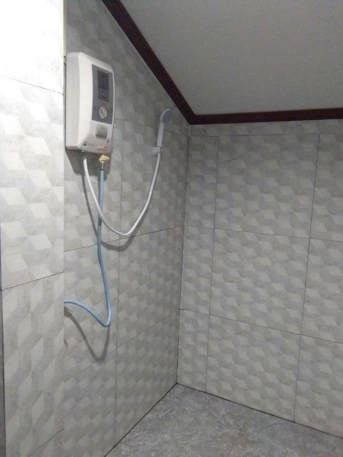 Wilailak Bungalow @ Koh Srichang Ко Си Чанг Екстериор снимка