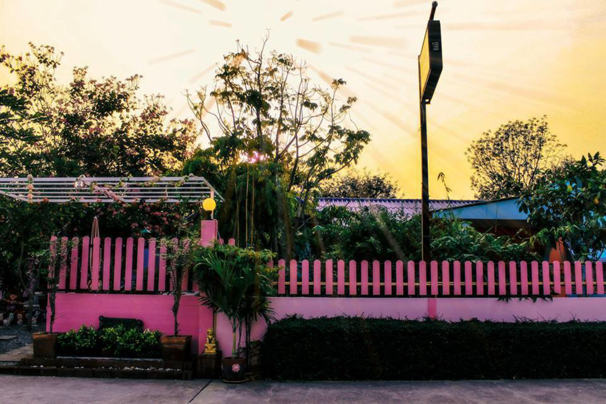 Wilailak Bungalow @ Koh Srichang Ко Си Чанг Екстериор снимка